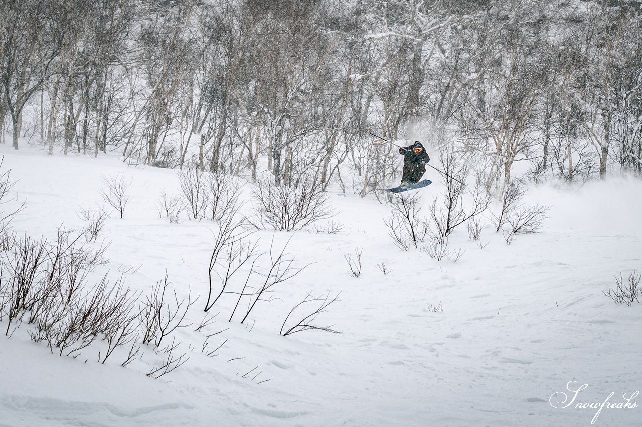 2026【4FRNT GUERRILLA RIDE EVENT】｜アメリカからやってきたゲストライダーたちが、サッポロテイネを滑る、飛ぶ！！